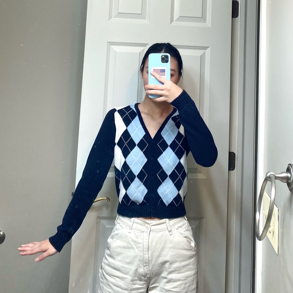 Brandy Melville Elizabeth argyle cardigan